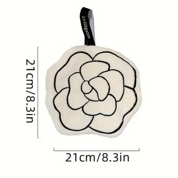 Camellia Flower Hand Towel, White and Black - Picture 4 of 4